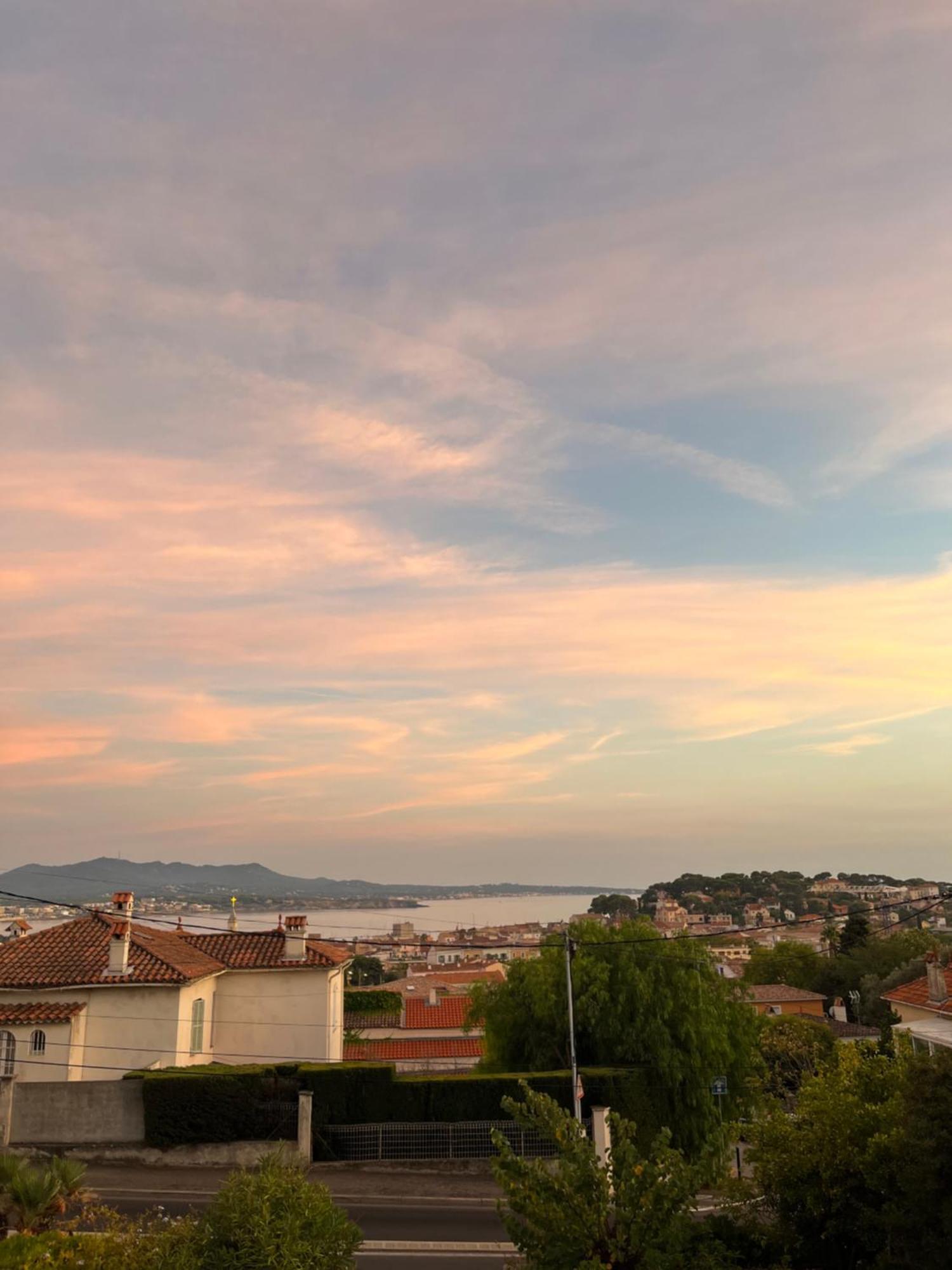 Petit Paradis A Sanary Avec Vue Mer Wifi Et Clim 外观 照片